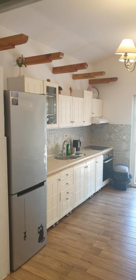 Garden Apartmant Near Sea كوتور المظهر الخارجي الصورة