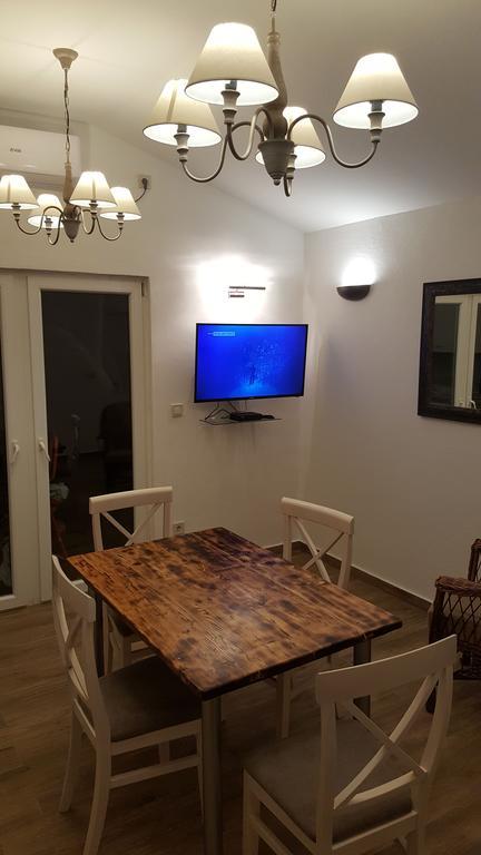Garden Apartmant Near Sea كوتور المظهر الخارجي الصورة